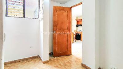 Apartamento de 3 alcobas en arriendo en La America, Medellín, 84 m² · foto 9 de 14