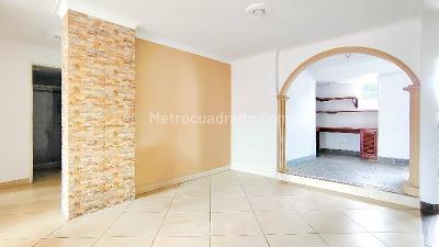 Apartamento de 3 alcobas en arriendo en Laureles, Medellín, 95 m² · foto 2 de 19