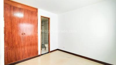 Apartamento de 3 alcobas en venta en Laureles, Medellín, 63 m² · foto 7 de 16