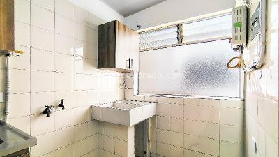 Apartamento de 3 alcobas en venta en Laureles, Medellín, 63 m² · foto 12 de 16