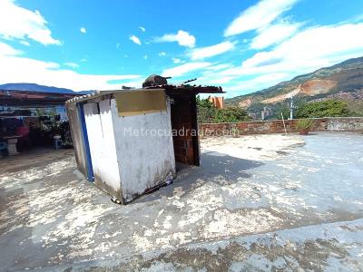 Casa de 4 alcobas en venta en Florencia, Medellín, 126 m² · foto 17 de 19