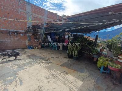 Casa de 4 alcobas en venta en Florencia, Medellín, 126 m² · foto 18 de 19