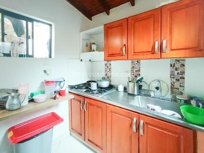 Casa de 2 alcobas en venta en Boyaca Las Brisas, Medellín, 69 m² · foto 6 de 11
