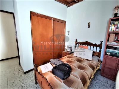 Casa de 4 alcobas en venta en La Castellana, Medellín, 241 m² · foto 7 de 20
