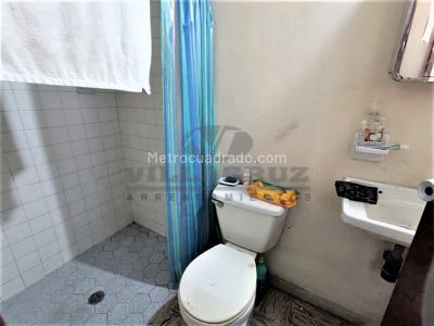 Casa de 4 alcobas en venta en La Castellana, Medellín, 241 m² · foto 18 de 20
