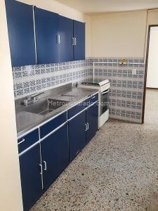 Apartamento de 3 alcobas en venta en Laureles, Medellín, 145 m² · foto 3 de 9