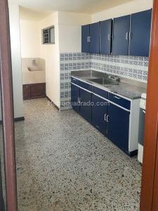 Apartamento de 3 alcobas en venta en Laureles, Medellín, 145 m² · foto 4 de 9