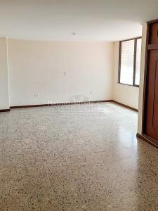 Apartamento de 3 alcobas en venta en Laureles, Medellín, 145 m² · foto 5 de 9