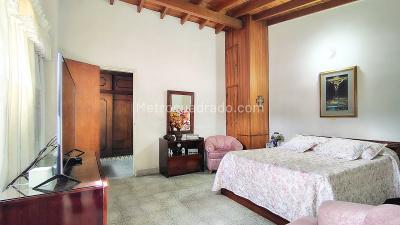 Apartamento de 3 alcobas en venta en Laureles, Medellín, 153 m² · foto 9 de 20