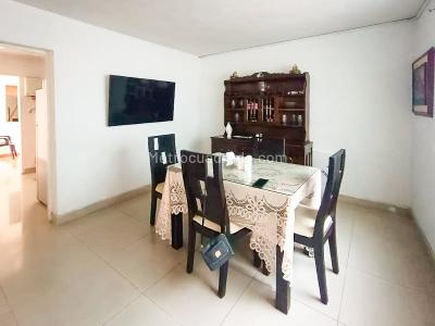 Apartamento en venta en Laureles, Medellín · foto 2 de 14
