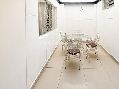 Apartamento en venta en Laureles, Medellín · foto 9 de 14