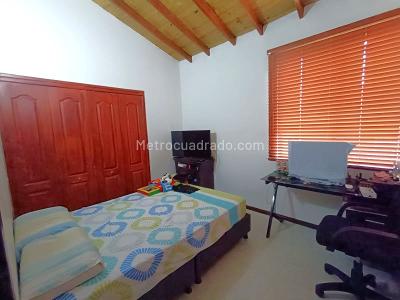 Apartamento en venta en Simon Bolivar, Medellín · foto 7 de 14