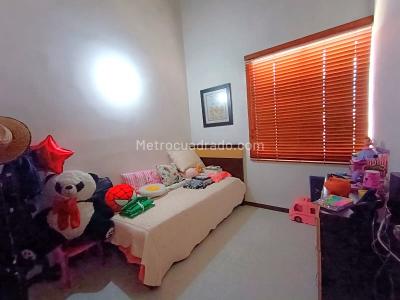 Apartamento en venta en Simon Bolivar, Medellín · foto 11 de 14