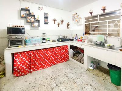 Casa de 3 alcobas en venta en San Javier, Medellín, 136 m² · foto 2 de 11