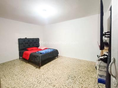 Casa de 3 alcobas en venta en San Javier, Medellín, 136 m² · foto 4 de 11