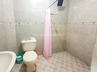 Casa de 3 alcobas en venta en San Javier, Medellín, 136 m² · foto 8 de 11