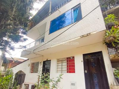 Casa de 3 alcobas en venta en San Javier, Medellín, 136 m² · foto 11 de 11