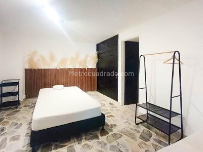 Apartamento de 2 alcobas en venta en Laureles, Medellín, 130 m² · foto 6 de 11