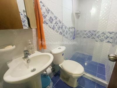 Apartamento de 1 alcoba en venta en La America, Medellín, 38 m² · foto 7 de 8