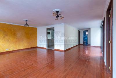 Casa de 3 alcobas en venta en La America, Medellín, 144 m² · foto 2 de 20