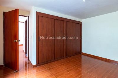 Casa de 3 alcobas en venta en La America, Medellín, 144 m² · foto 7 de 20