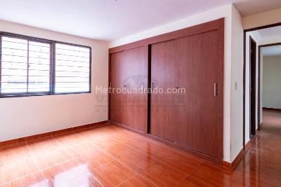 Casa de 3 alcobas en venta en La America, Medellín, 144 m² · foto 8 de 20