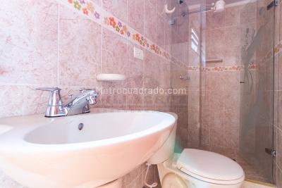 Casa de 3 alcobas en venta en La America, Medellín, 144 m² · foto 16 de 20