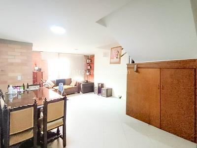 Apartamento en venta en La America, Medellín · foto 2 de 18