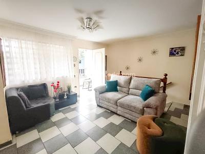 Casa de 3 alcobas en venta en La America, Medellín, 272 m² · foto 2 de 20