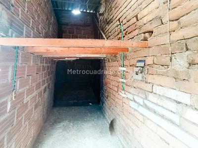 Casa de 3 alcobas en venta en La America, Medellín, 272 m² · foto 17 de 20