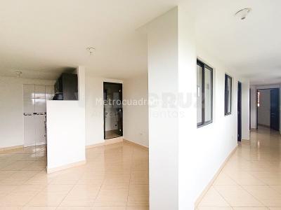 Apartamento de 3 alcobas en venta en America Niza, Medellín, 76 m² · foto 4 de 19