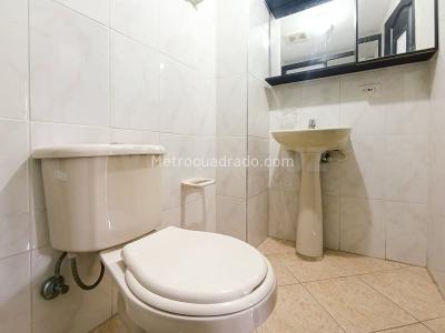 Apartamento de 3 alcobas en venta en America Niza, Medellín, 76 m² · foto 15 de 19