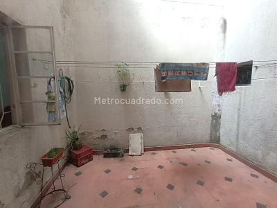 Casa de 5 alcobas en venta en La Floresta, Medellín, 216 m² · foto 10 de 12