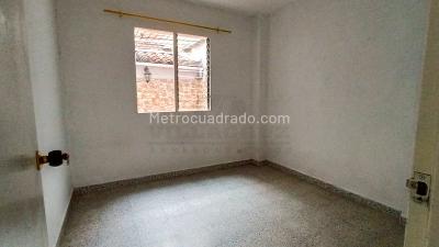 Casa de 4 alcobas en venta en San Javier, Medellín, 169 m² · foto 5 de 13