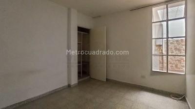 Casa de 4 alcobas en venta en San Javier, Medellín, 169 m² · foto 7 de 13
