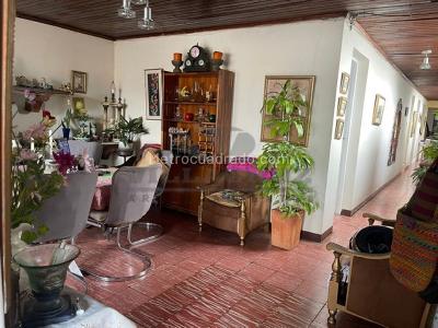 Apartamento en venta en Buenos Aires, Medellín · foto 3 de 10