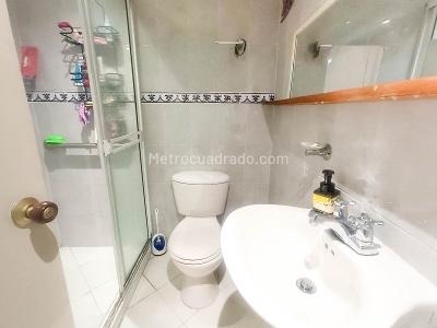 Apartamento de 4 alcobas en venta en Carlos E Restrepo, Medellín, 118 m² · foto 9 de 11