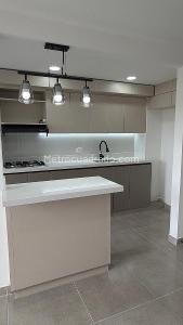 Apartamento de 2 alcobas en venta en Rionegro, Rionegro, 48 m² · foto 2 de 13