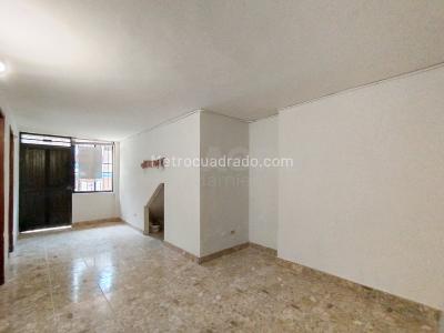Apartamento de 2 alcobas en venta en Villa Hermosa, Medellín, 67 m² · foto 5 de 14