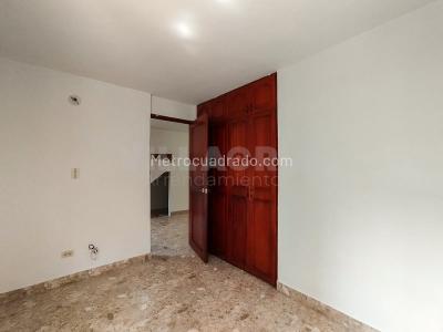 Apartamento de 2 alcobas en venta en Villa Hermosa, Medellín, 67 m² · foto 10 de 14