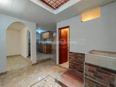 Apartamento de 2 alcobas en venta en Villa Hermosa, Medellín, 67 m² · foto 12 de 14