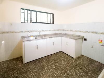 Casa de 4 alcobas en venta en Manrique, Medellín, 131 m² · foto 5 de 20