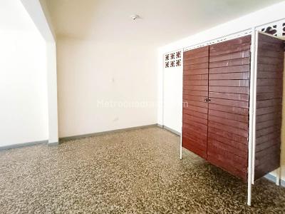 Casa de 4 alcobas en venta en Manrique, Medellín, 131 m² · foto 9 de 20