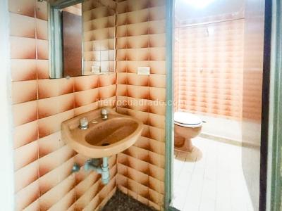 Casa de 4 alcobas en venta en Manrique, Medellín, 131 m² · foto 17 de 20