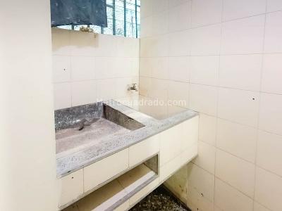Casa de 4 alcobas en venta en Manrique, Medellín, 131 m² · foto 19 de 20
