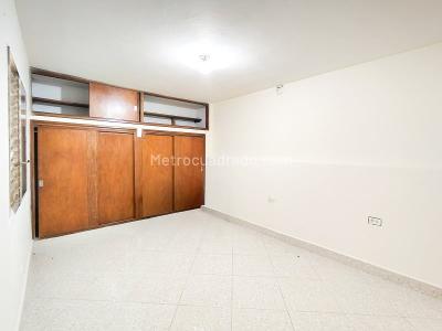 Casa de 4 alcobas en venta en Campo Valdes, Medellín, 140 m² · foto 7 de 20