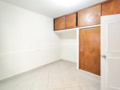 Casa de 4 alcobas en venta en Campo Valdes, Medellín, 140 m² · foto 8 de 20