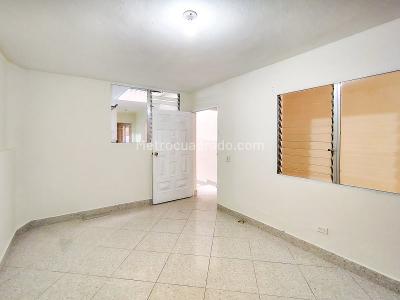 Casa de 4 alcobas en venta en Campo Valdes, Medellín, 140 m² · foto 10 de 20