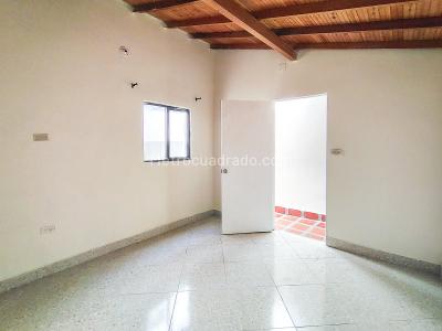 Casa de 4 alcobas en venta en Campo Valdes, Medellín, 140 m² · foto 13 de 20