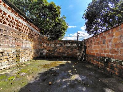 Casa de 4 alcobas en venta en Campo Valdes, Medellín, 140 m² · foto 18 de 20